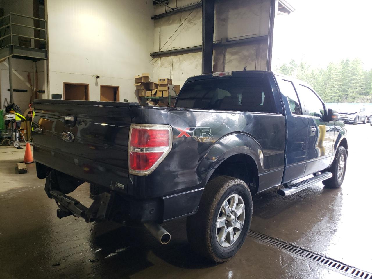 Photo 4 from auction – 2014 FORD F150 SUPER with VIN 1FTFX1EF1EFA39631