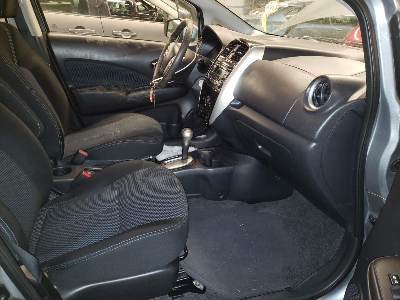 Photo 5 from auction – 2015 NISSAN VERSA NOTE with VIN 3N1CE2CPXFL370549