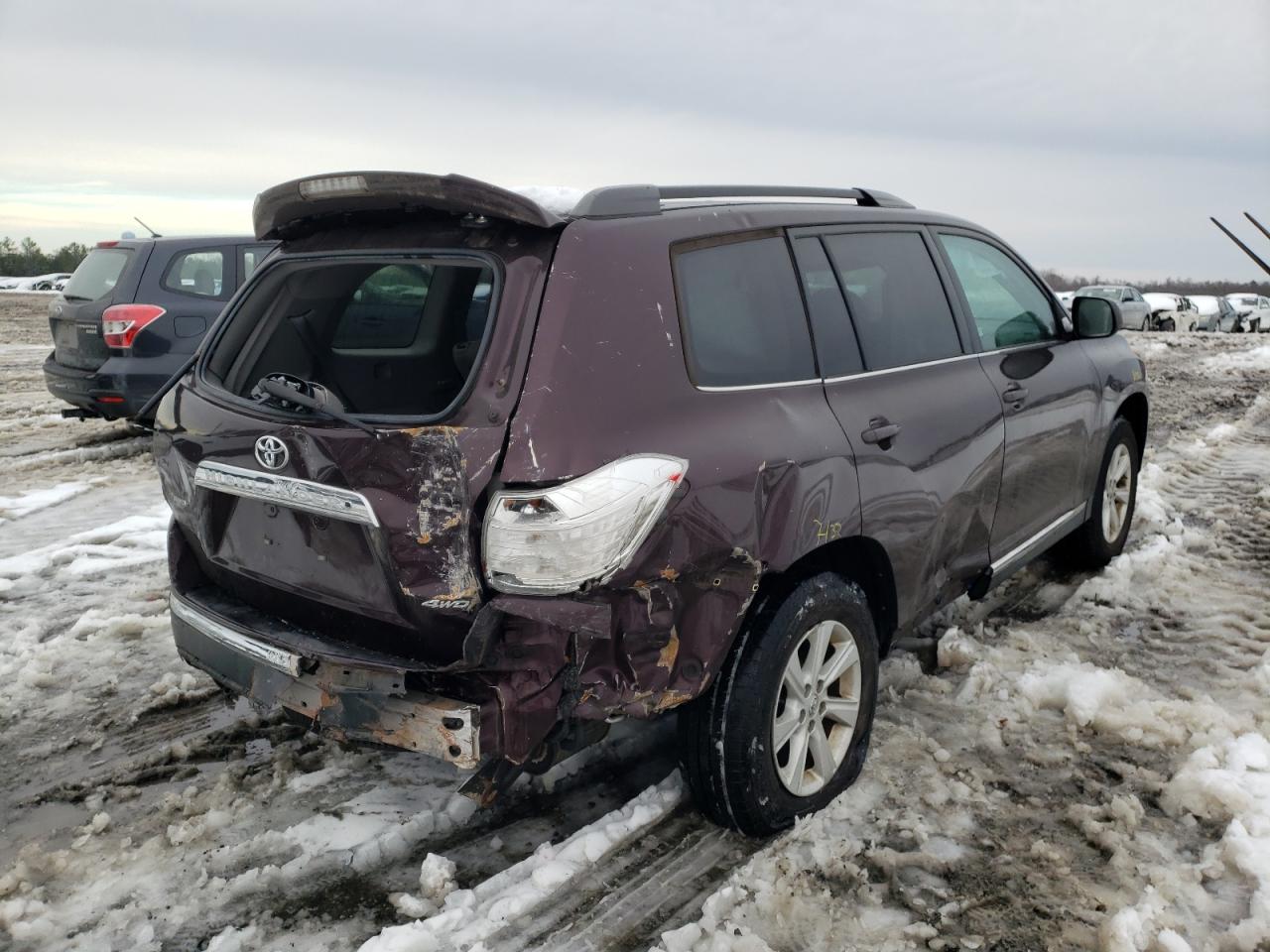 Photo 4 from auction – 2012 TOYOTA HIGHLANDER with VIN 5TDBK3EHXCS158110