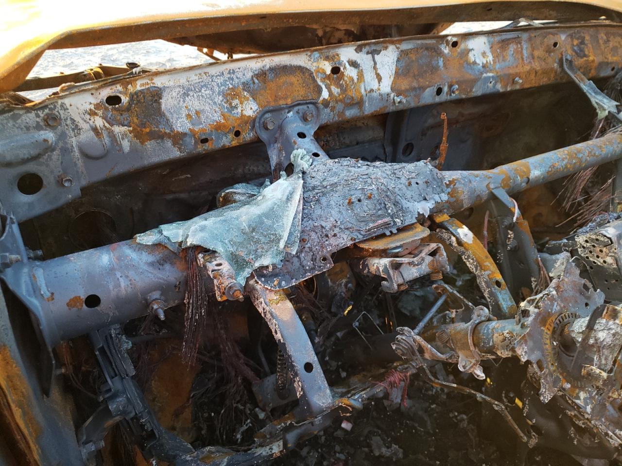 Zdjęcie 8 z aukcji – 2006 TOYOTA HIGHLANDER z VIN JTEDP21A960111859