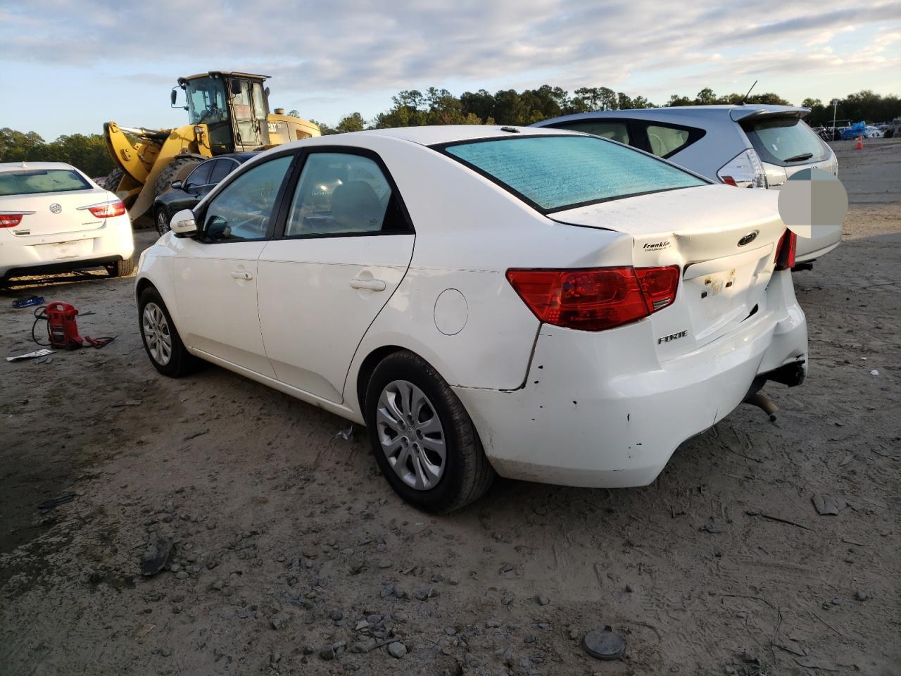 Zdjęcie 3 z aukcji – 2010 KIA FORTE EX z VIN KNAFU4A2XA5080494