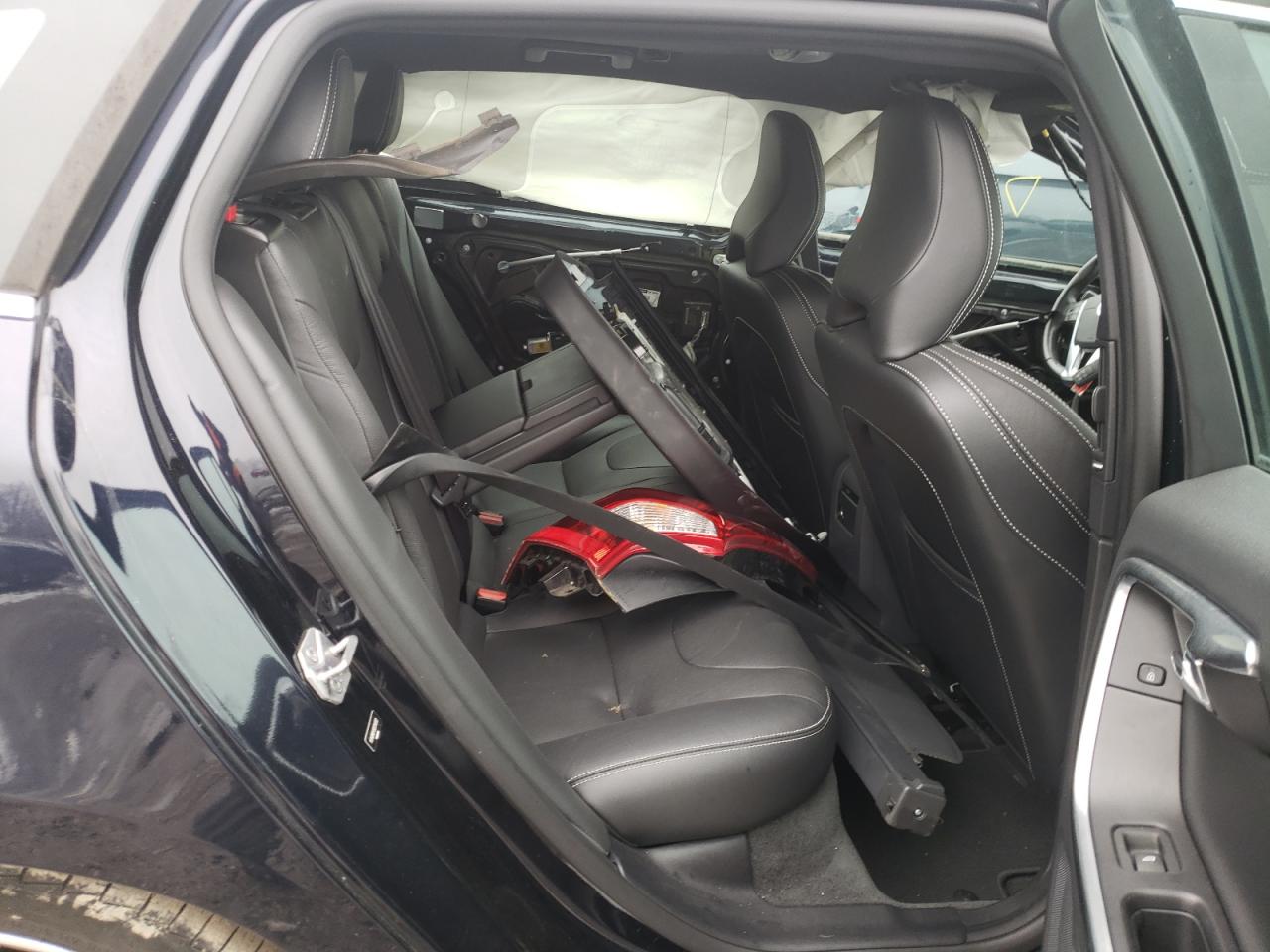 Photo 6 from auction – 2016 VOLVO V60 T5 PRE with VIN YV140MEK8G1314593