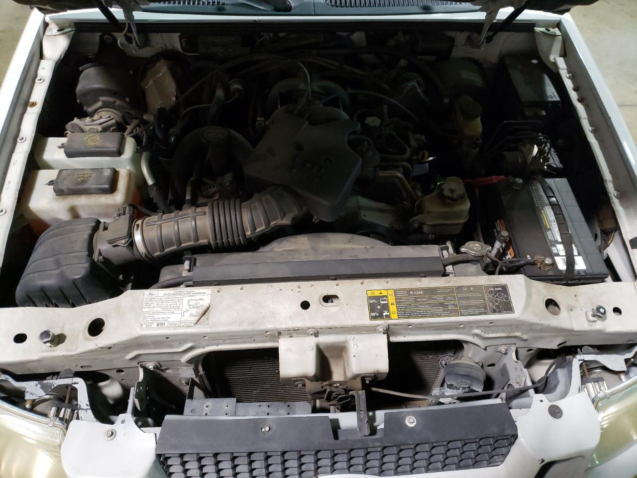 Photo 7 from auction – 2005 FORD EXPLORER S with VIN 1FMZU67K05UA88694