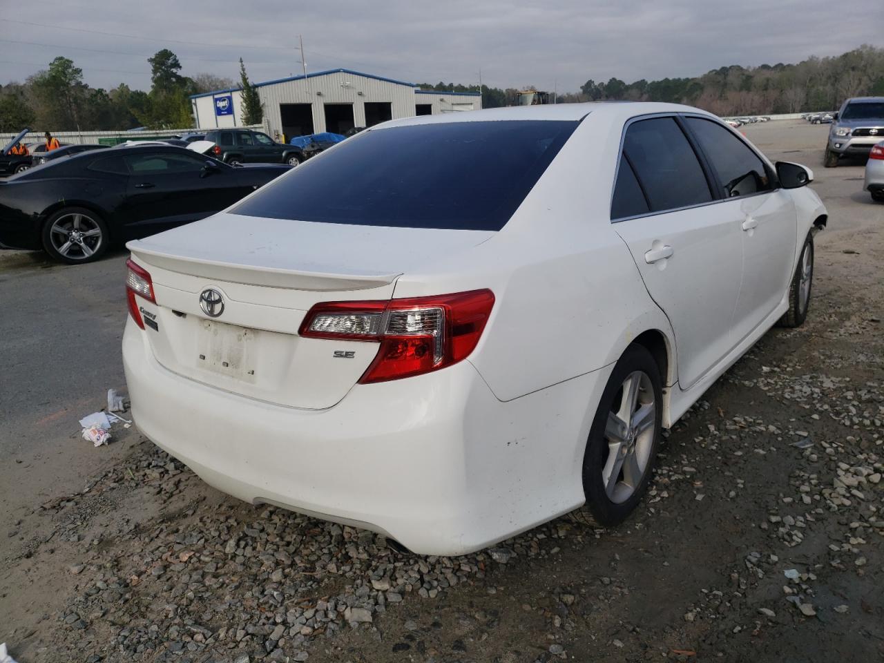Photo 4 from auction – 2014 TOYOTA CAMRY L with VIN 4T1BF1FK0EU757840