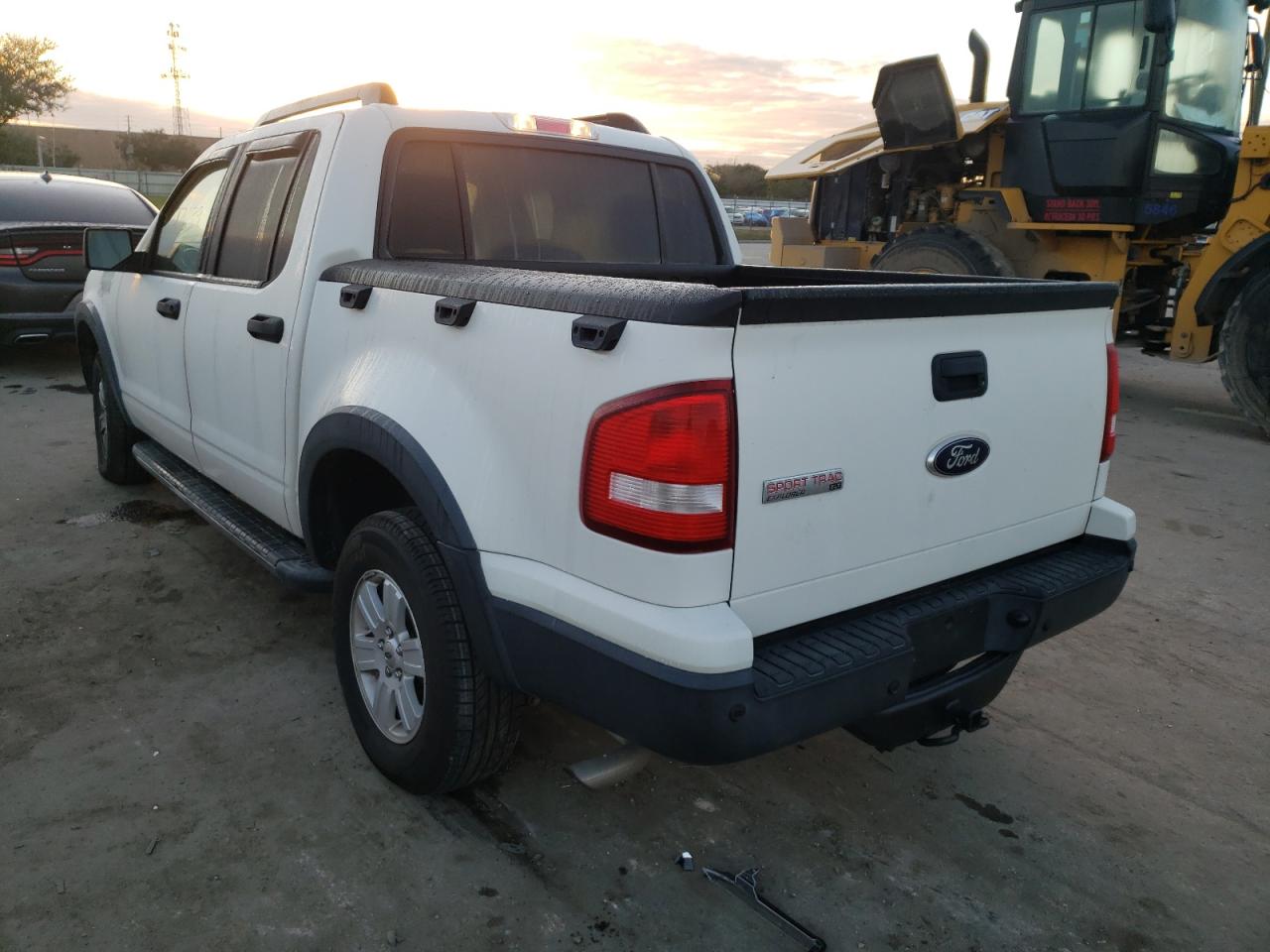 Photo 3 from auction – 2009 FORD EXPLORER S with VIN 1FMEU31E89UA27311