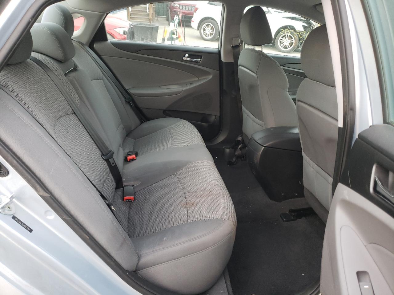 Photo 6 from auction – 2014 HYUNDAI SONATA GLS with VIN 5NPEB4AC6EH893558