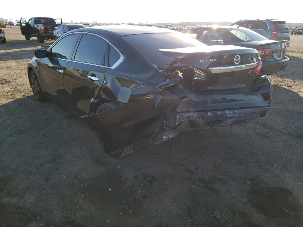 Photo 3 from auction – 2016 NISSAN ALTIMA 2.5 with VIN 1N4AL3AP2GN375335