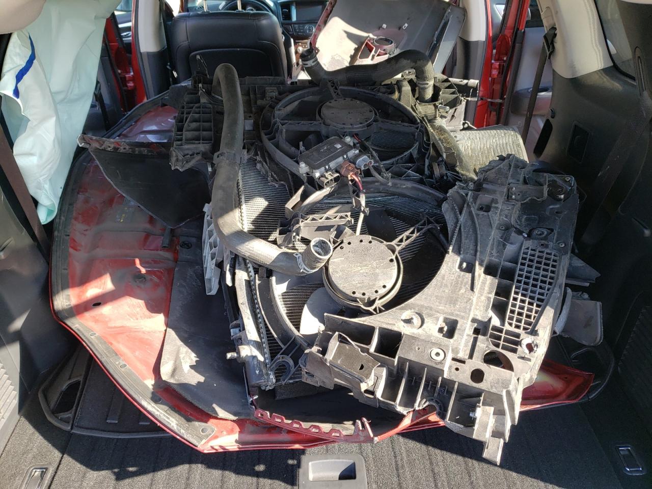 Photo 9 from auction – 2016 NISSAN PATHFINDER with VIN 5N1AR2MN6GC671317