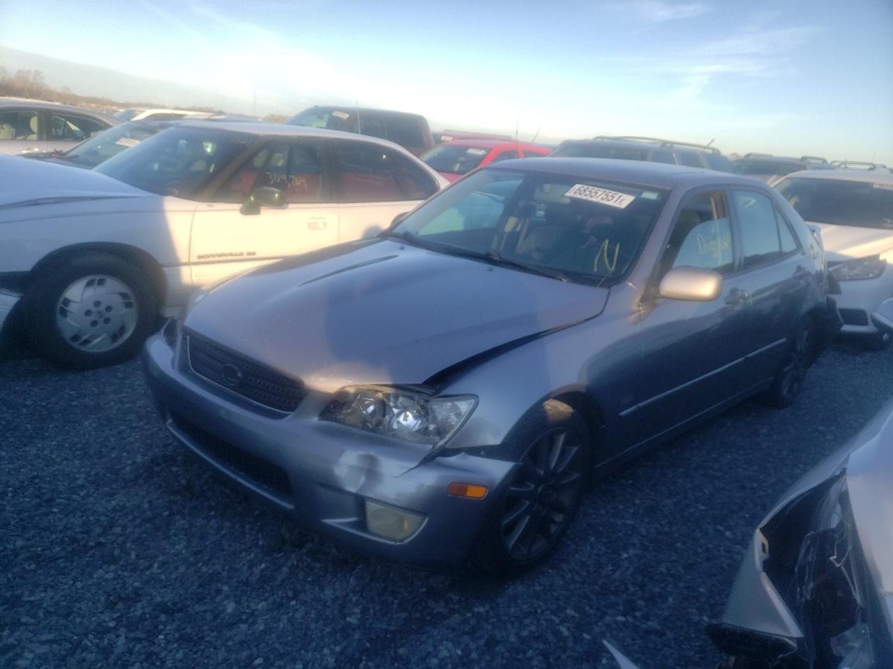 Photo 2 from auction – 2004 LEXUS IS 300 with VIN JTHBD192940090843
