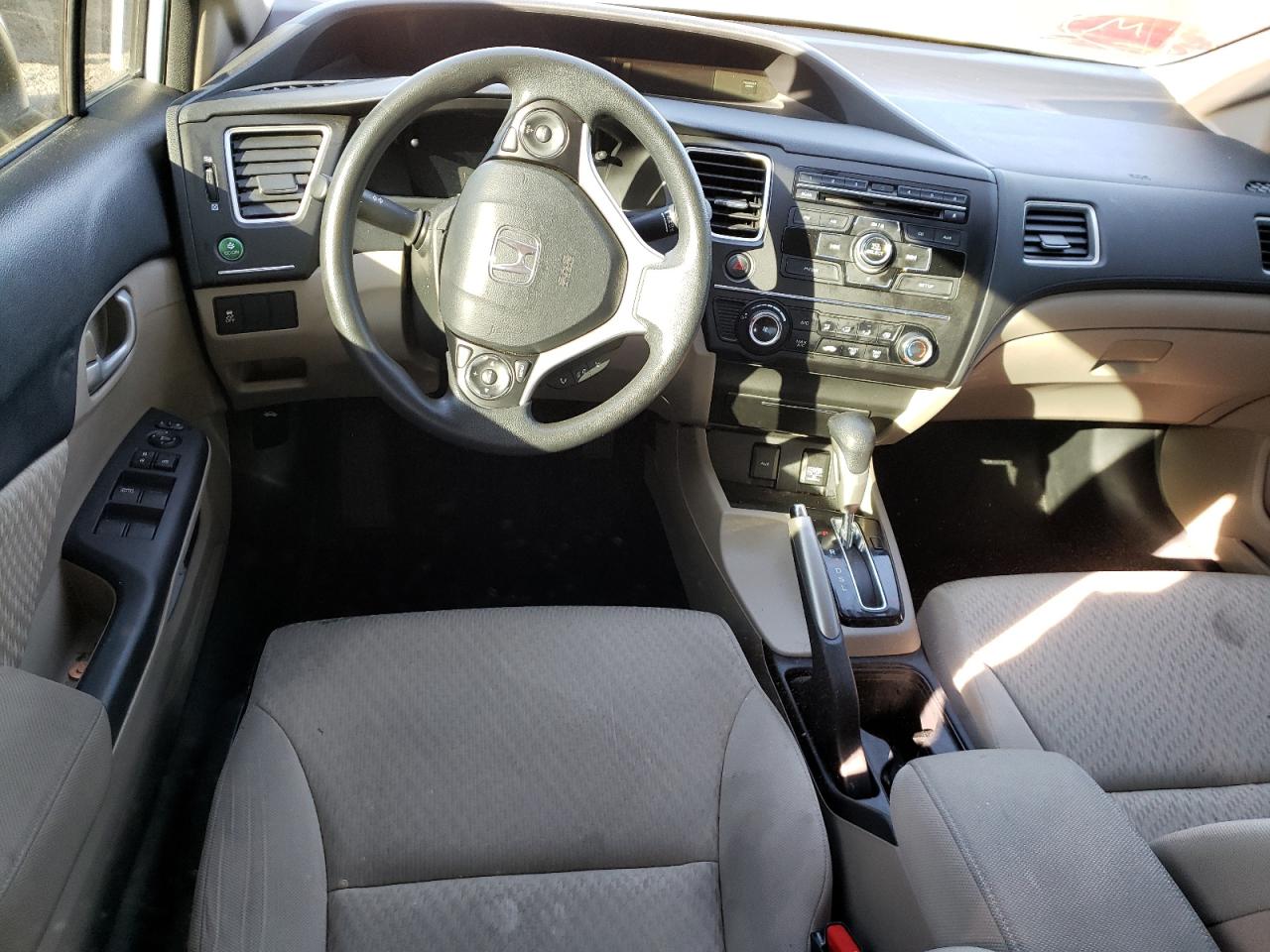 Photo 9 from auction – 2014 HONDA CIVIC LX with VIN 19XFB2F5XEE019950