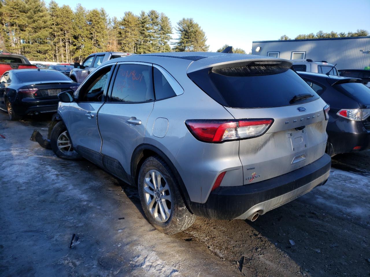 Photo 3 from auction – 2020 FORD ESCAPE SE with VIN 1FMCU9G68LUC18213