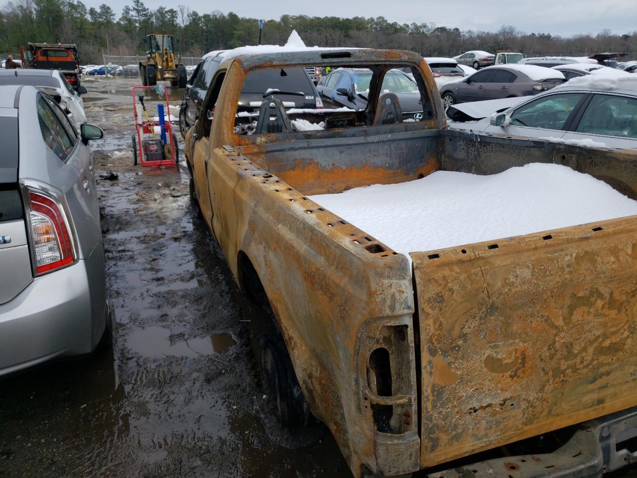 Photo 3 from auction – 2002 FORD F350 SRW S with VIN 1FTSF31F62EC12192