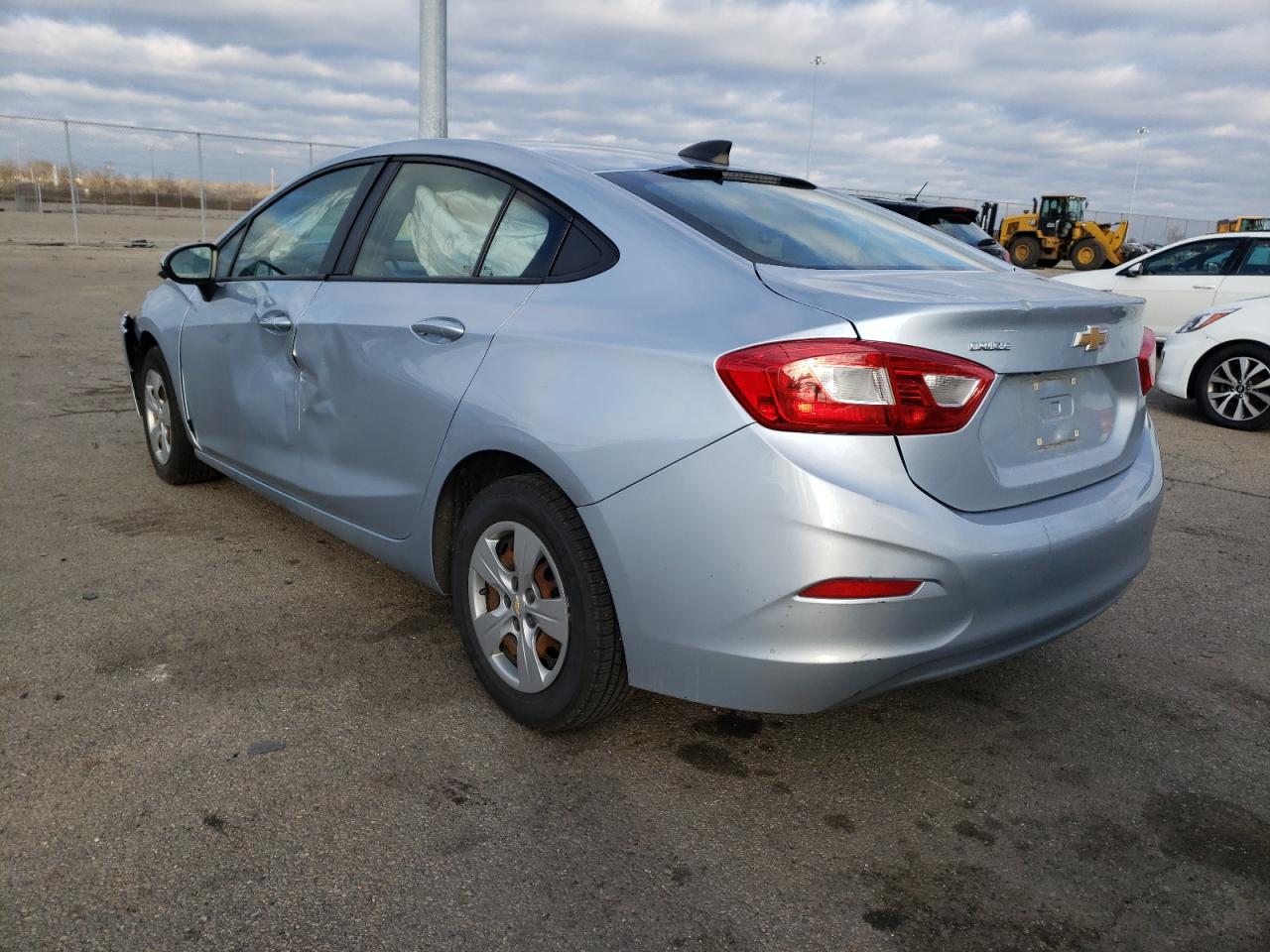 Photo 3 from auction – 2017 CHEVROLET CRUZE with VIN 1G1BC5SM5H7140201