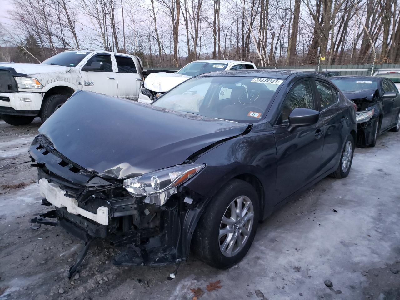 Photo 2 from auction – 2014 MAZDA 3 TOURING with VIN JM1BM1V7XE1122763