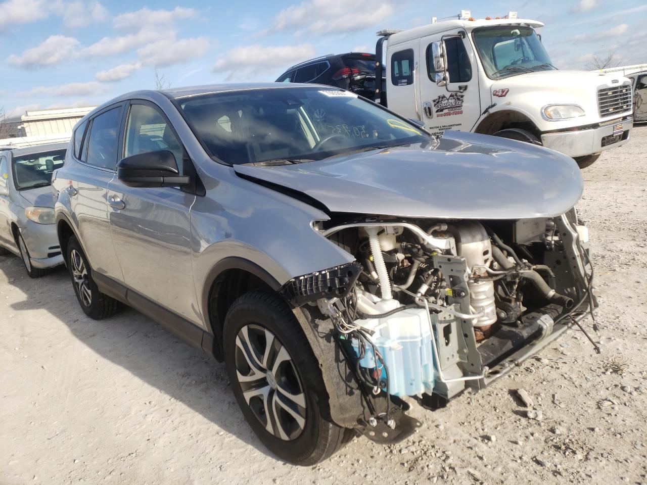 TOYOTA RAV4 LE 2018 with VIN JTMBFREV0JJ208133 - Photo from auction