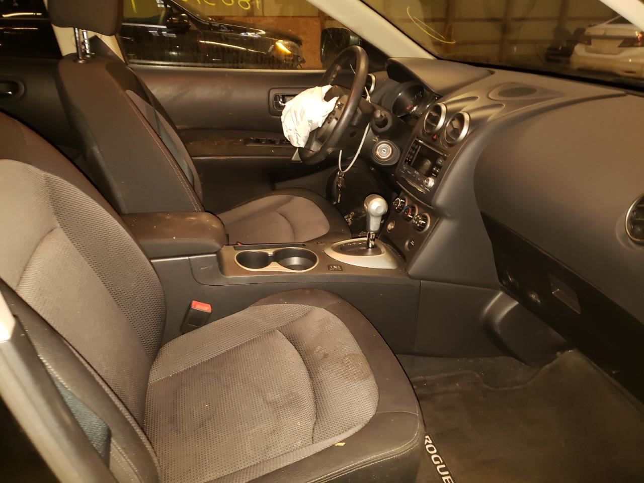 Photo 5 from auction – 2011 NISSAN ROGUE S with VIN JN8AS5MT0BW163932
