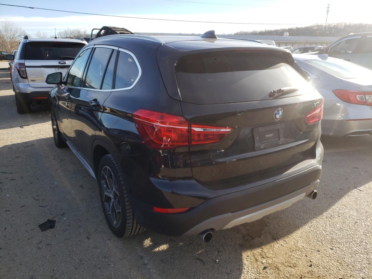 Photo 3 from auction – 2018 BMW X1 SDRIVE2 with VIN WBXHU7C33J5H40237