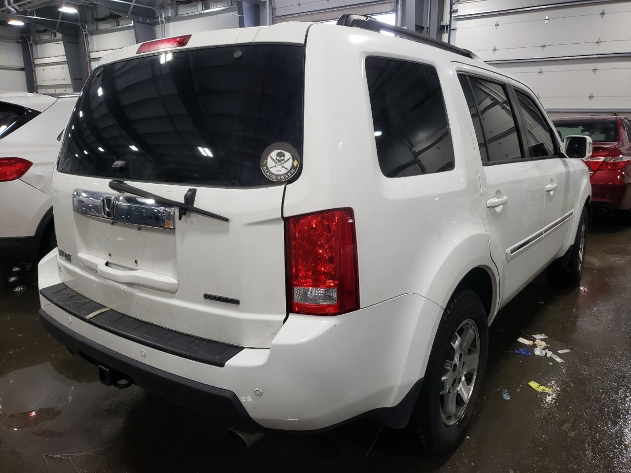 Photo 4 from auction – 2010 HONDA PILOT TOUR with VIN 5FNYF3H96AB007026