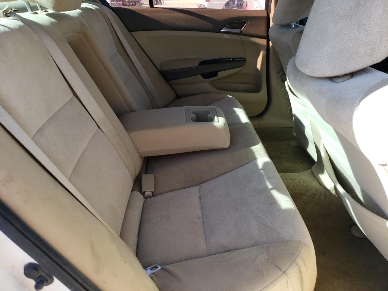 Photo 6 from auction – 2010 HONDA ACCORD LXP with VIN 1HGCP2F40AA136169