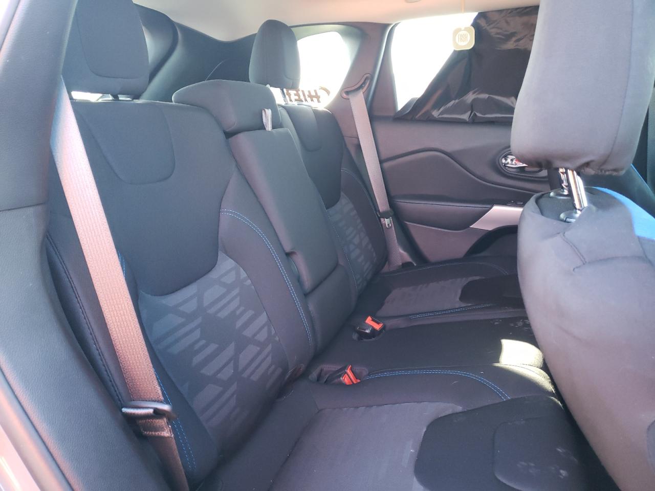 Photo 6 from auction – 2020 JEEP CHEROKEE L with VIN 1C4PJMCX8LD624587