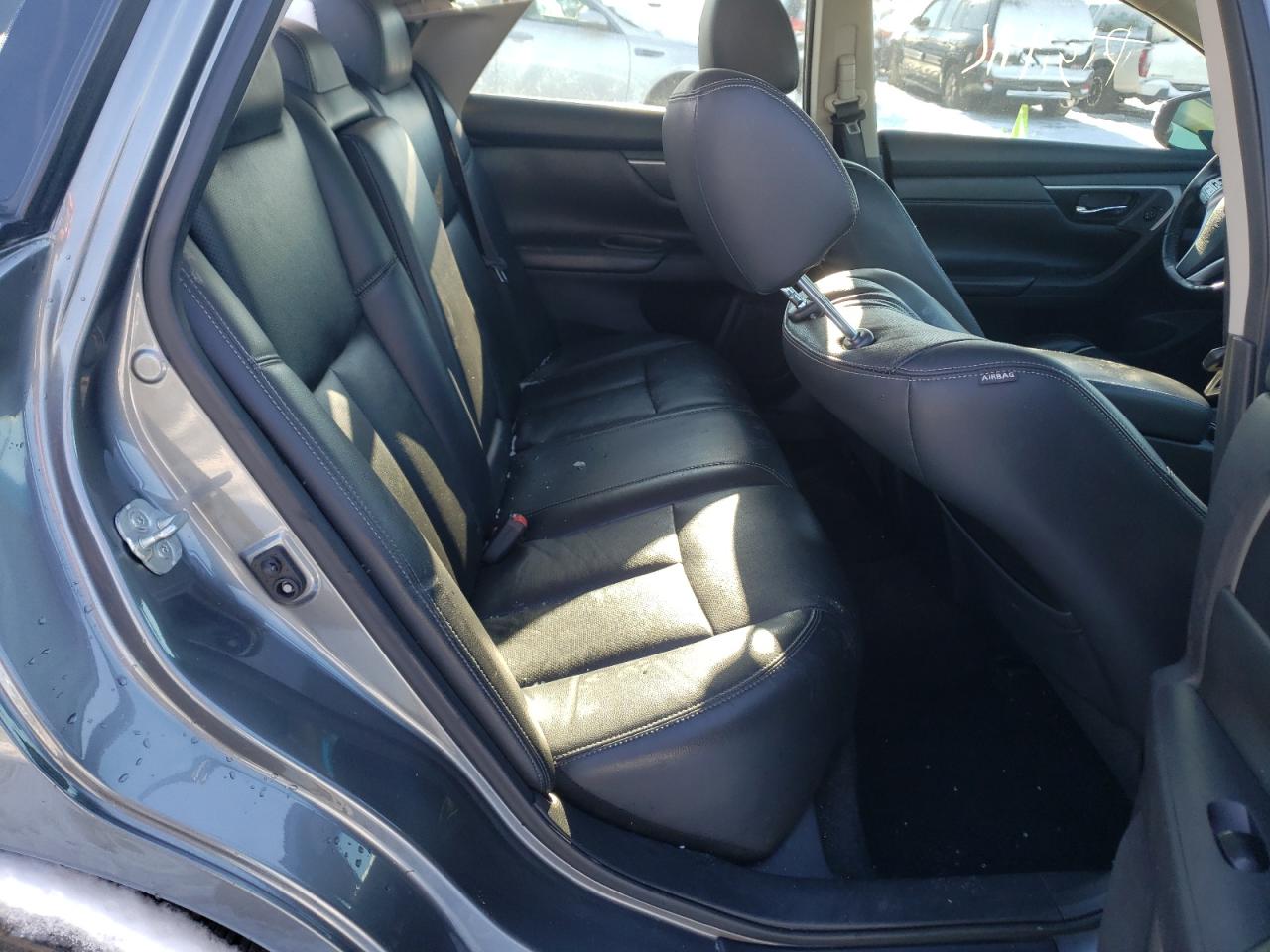Photo 6 from auction – 2018 NISSAN ALTIMA 2.5 with VIN 1N4AL3AP1JC123126