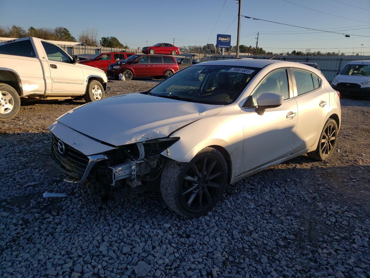 Photo 2 from auction – 2018 MAZDA 3 TOURING with VIN 3MZBN1L31JM213587