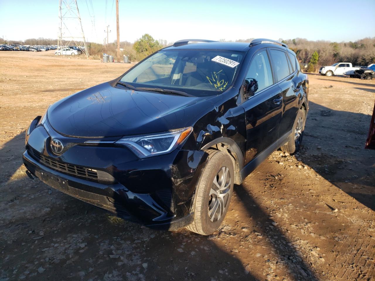 Photo 9 from auction – 2017 TOYOTA RAV4 LE with VIN 2T3BFREV4HW620938