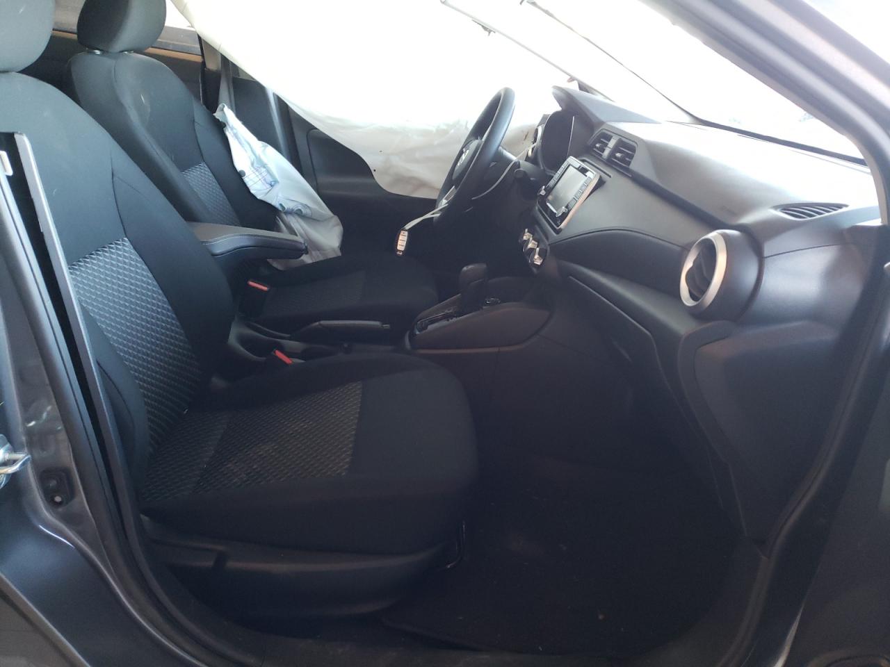 Photo 5 from auction – 2021 NISSAN VERSA S with VIN 3N1CN8DV6ML907012