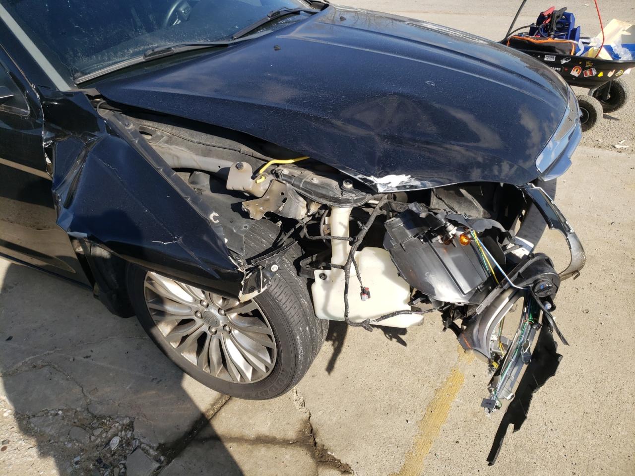 Photo 9 from auction – 2012 CHRYSLER 200 LIMITE with VIN 1C3CCBCG0CN326269