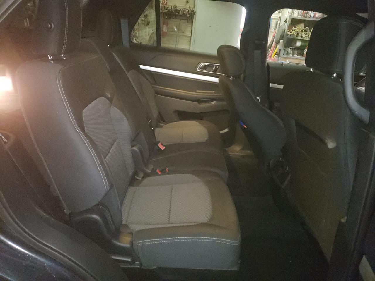 Photo 6 from auction – 2017 FORD EXPLORER X with VIN 1FM5K8DH3HGE35639