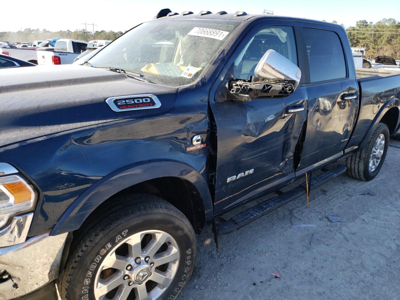 Photo 9 from auction – 2019 RAM 2500 LARAM with VIN 3C6UR5FL9KG667161