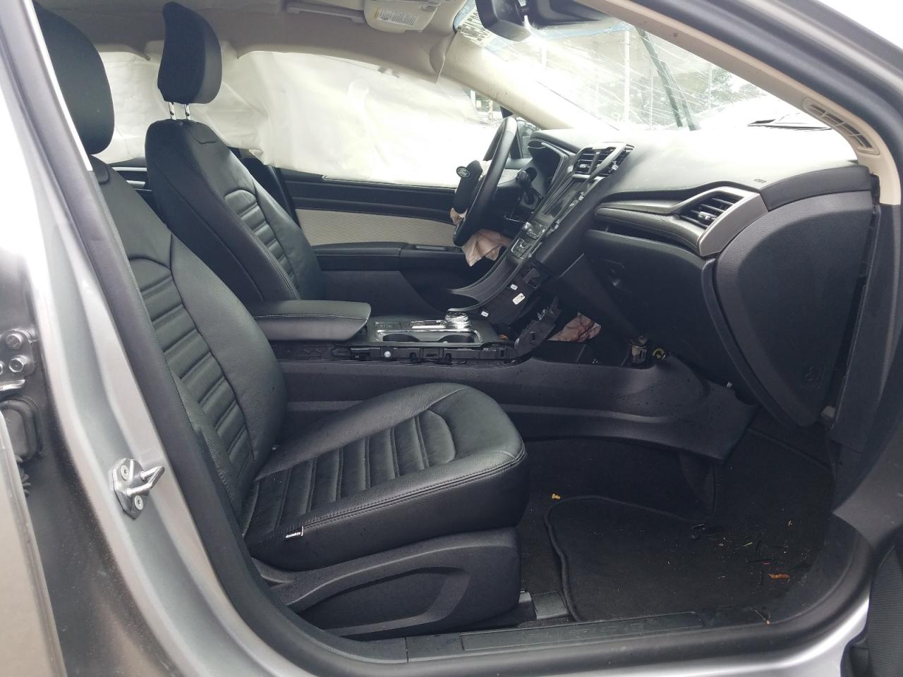 Photo 5 from auction – 2020 FORD FUSION SE with VIN 3FA6P0HD2LR253960