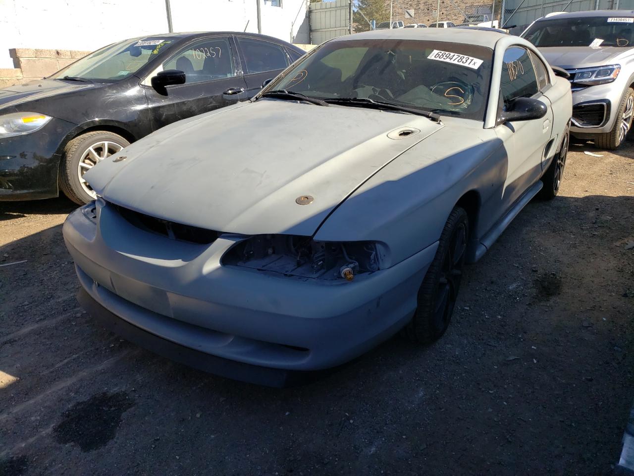Photo 2 from auction – 1998 FORD MUSTANG GT with VIN 1FAFP42X5WF215313