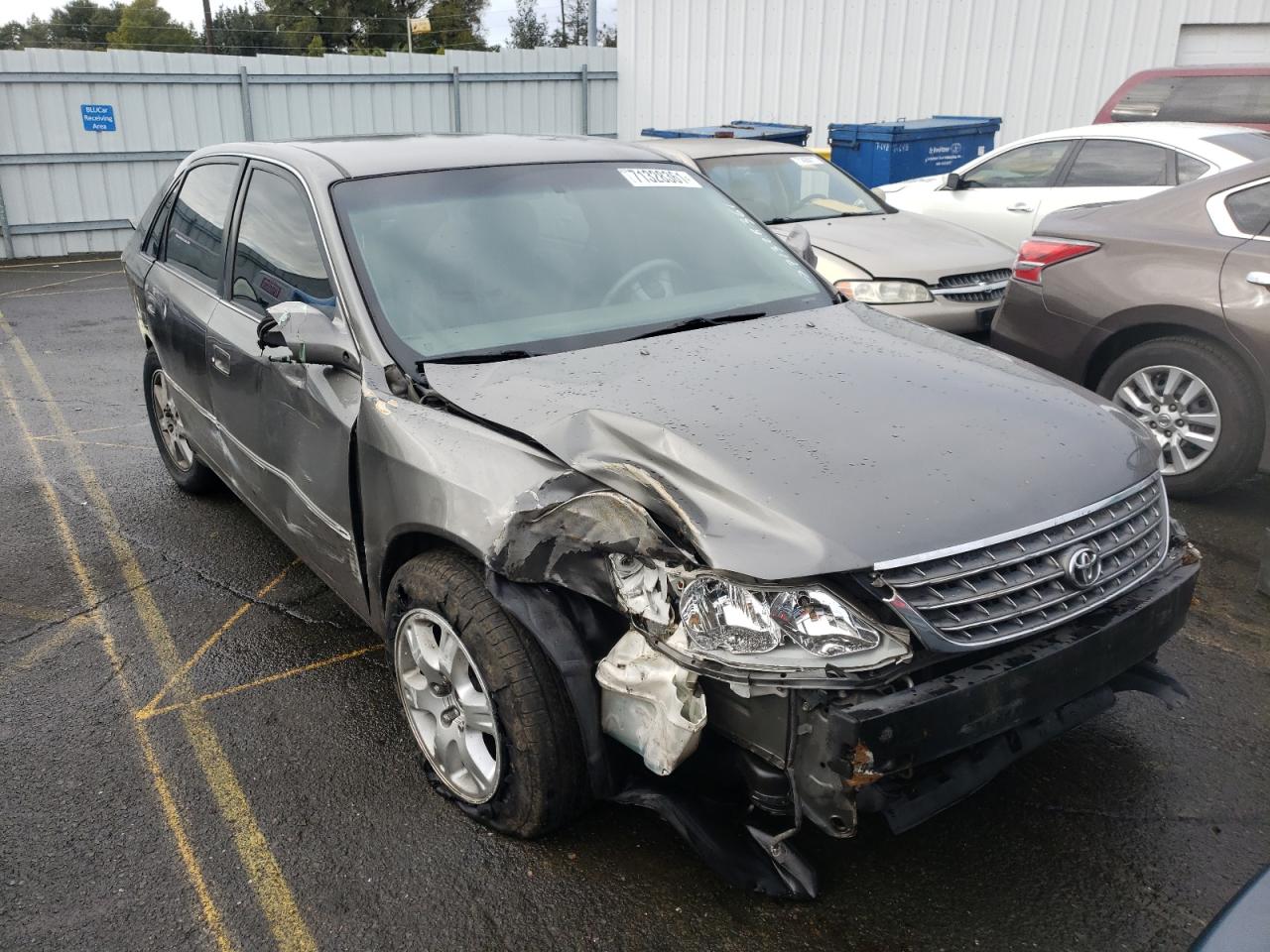 TOYOTA AVALON XL 2004 with VIN 4T1BF28B14U368030 - Photo from auction