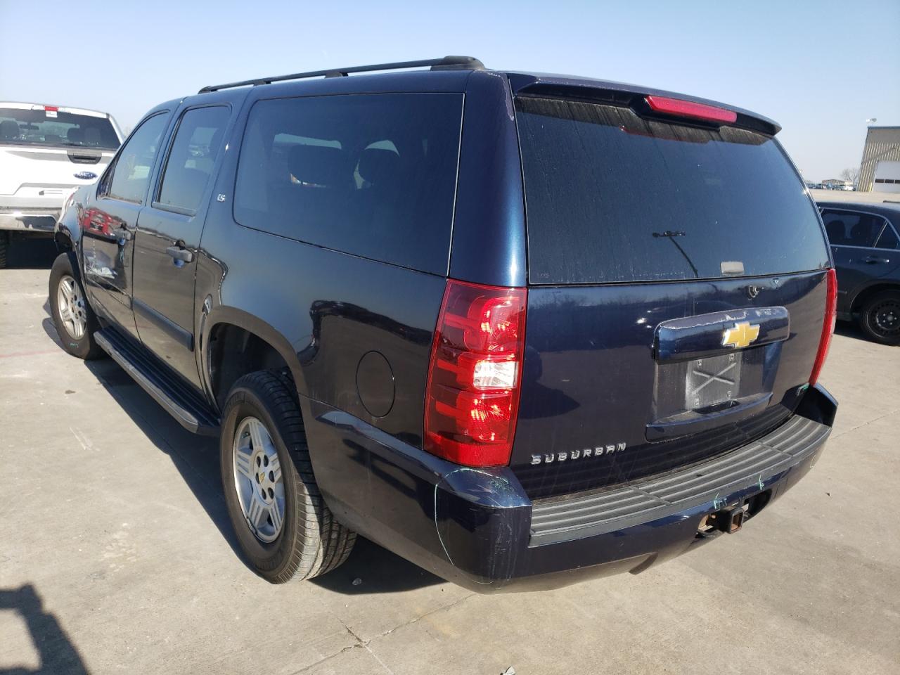 Photo 3 from auction – 2007 CHEVROLET SUBURBAN C with VIN 1GNFC16097J209487