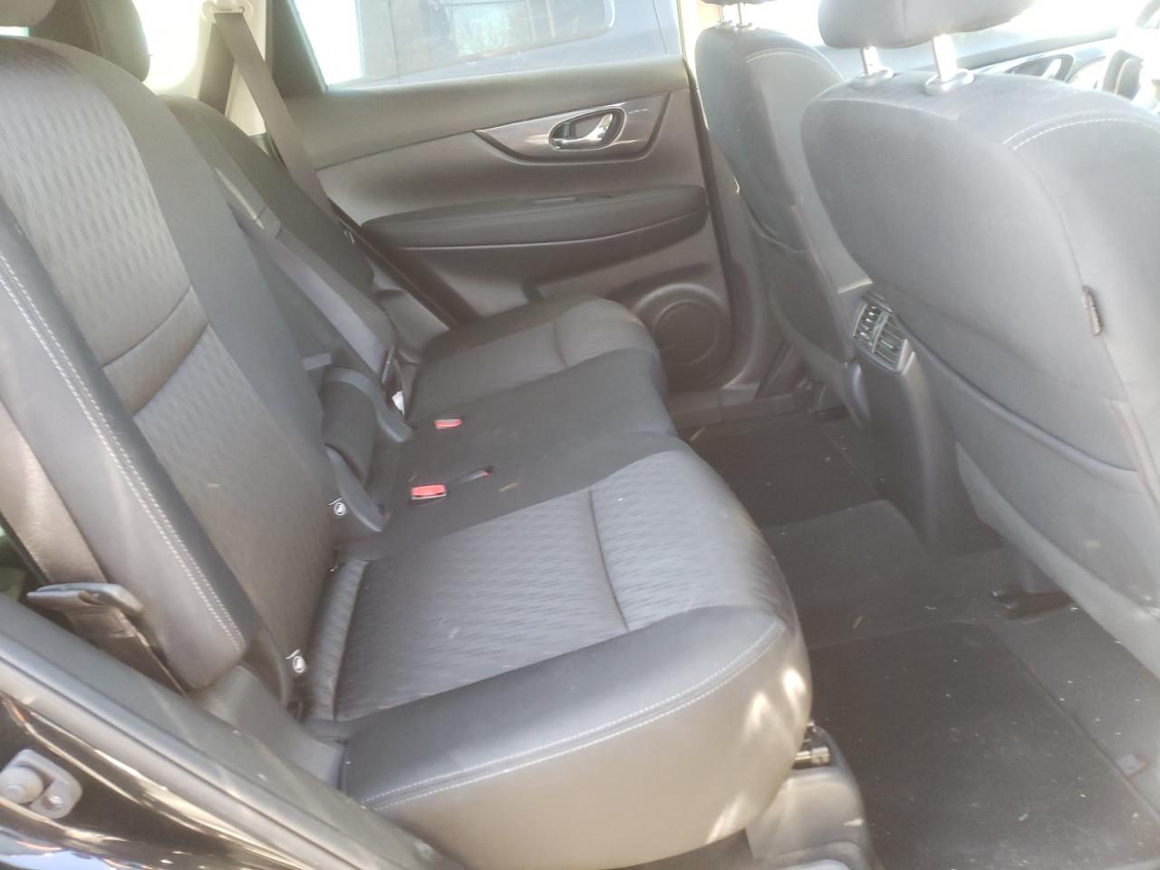 Photo 6 from auction – 2020 NISSAN ROGUE S with VIN KNMAT2MT6LP513390