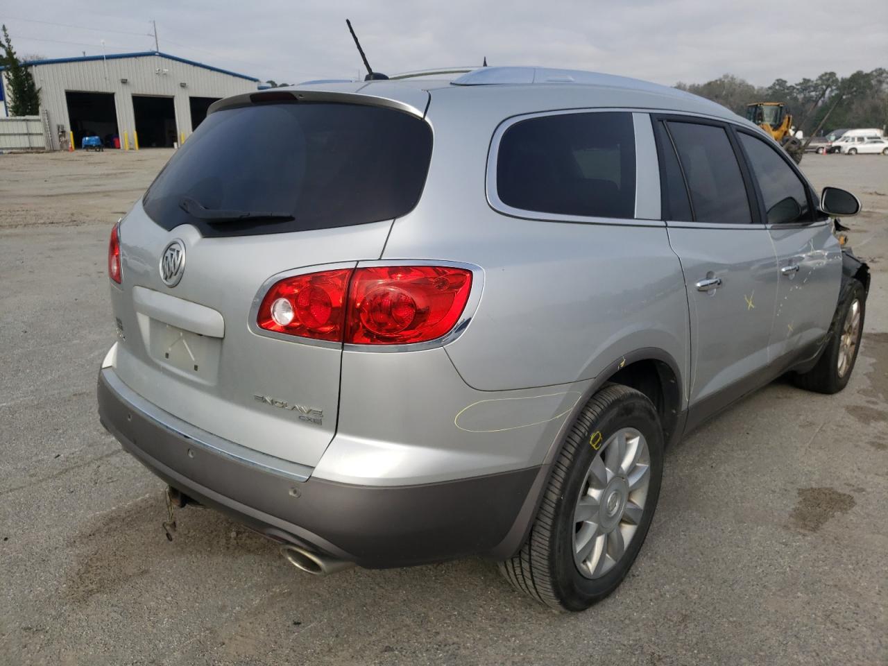 Photo 4 from auction – 2011 BUICK ENCLAVE CX with VIN 5GAKRBED9BJ357021
