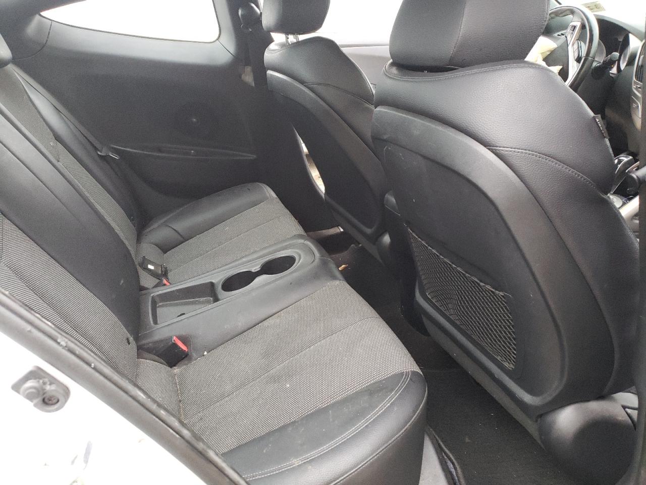 Photo 6 from auction – 2016 HYUNDAI VELOSTER with VIN KMHTC6AD2GU295562