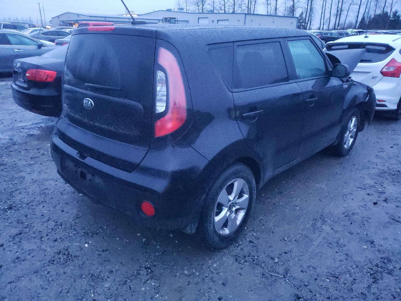 Photo 4 from auction – 2017 KIA SOUL with VIN KNDJN2A25H7461280