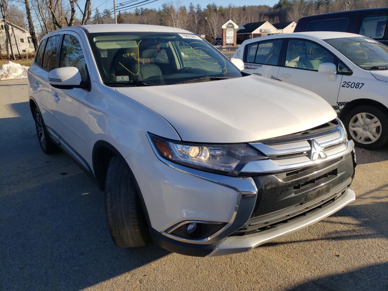 MITSUBISHI OUTLANDER 2016 with VIN JA4AZ3A37GZ044050 - Photo from auction