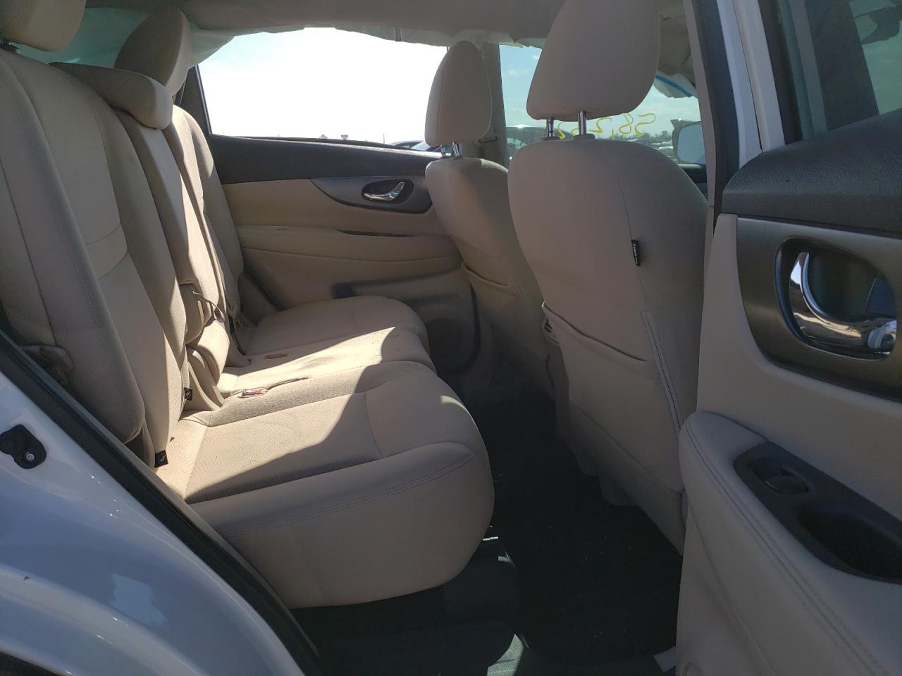 Photo 6 from auction – 2016 NISSAN ROGUE S with VIN KNMAT2MV9GP657197