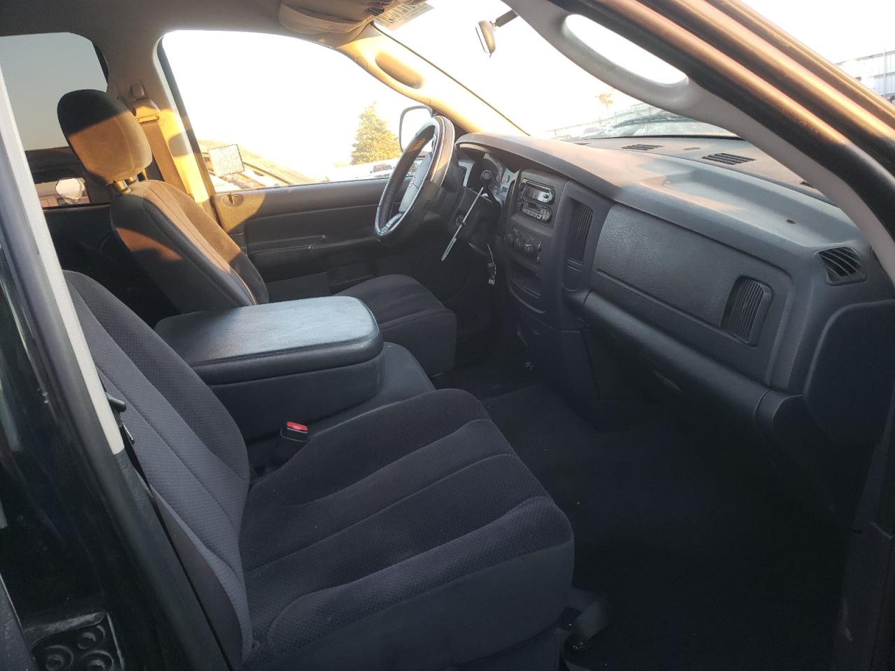 Photo 5 from auction – 2004 DODGE RAM 1500 S with VIN 1D7HA18N34J200477