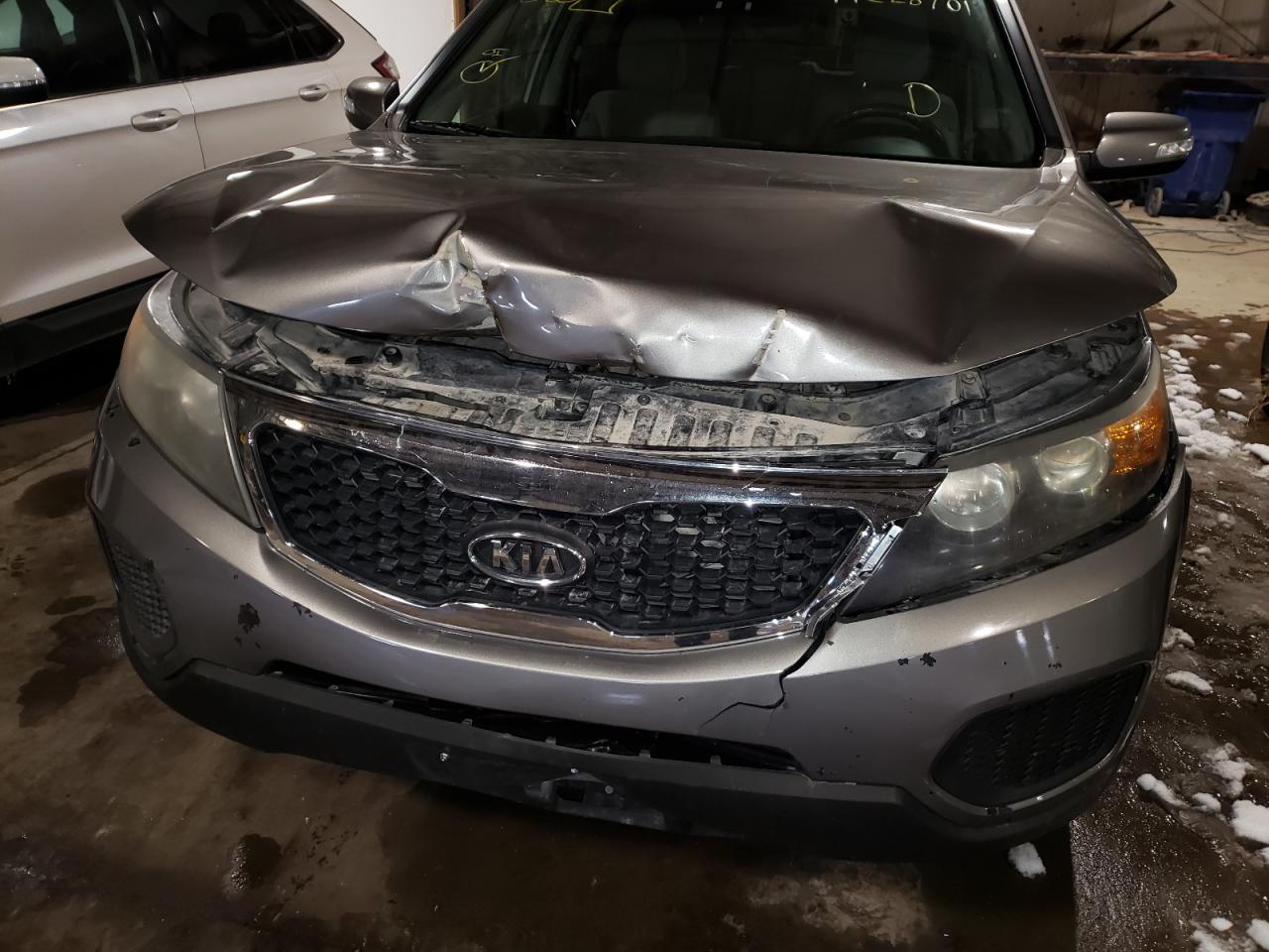 Photo 9 from auction – 2011 KIA SORENTO BA with VIN 5XYKTDA27BG049233