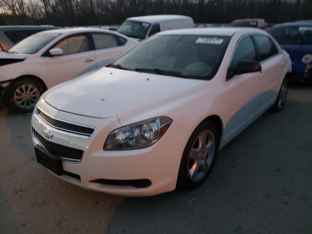 Photo 2 from auction – 2011 CHEVROLET MALIBU LS with VIN 1G1ZB5E13BF378094