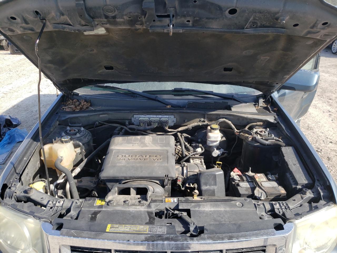 Photo 7 from auction – 2010 FORD ESCAPE with VIN 1FMCU0EG1AKD32456
