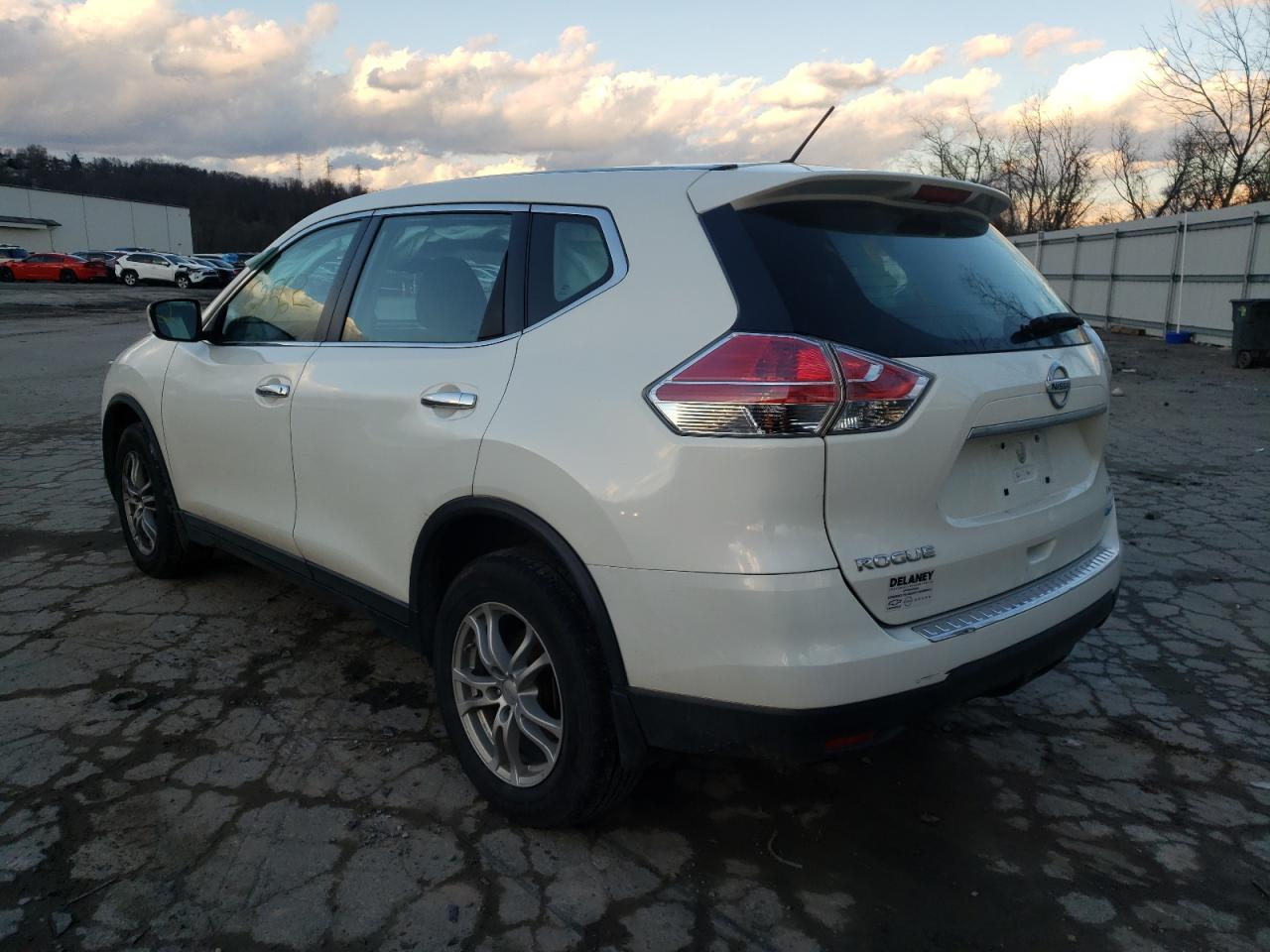 Photo 3 from auction – 2014 NISSAN ROGUE S with VIN 5N1AT2MV5EC868364