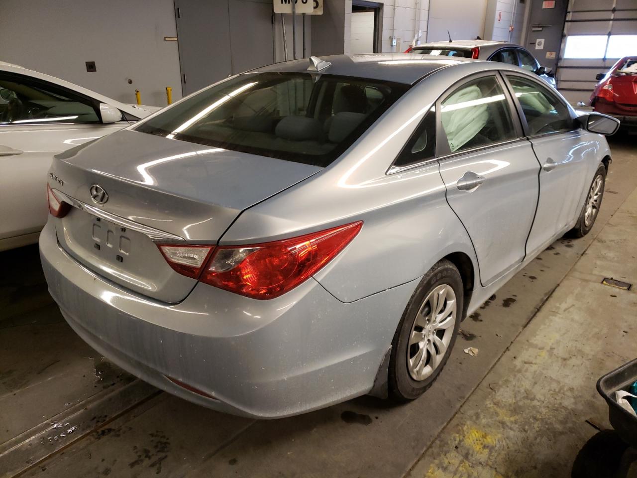 Photo 4 from auction – 2011 HYUNDAI SONATA GLS with VIN 5NPEB4AC0BH170171