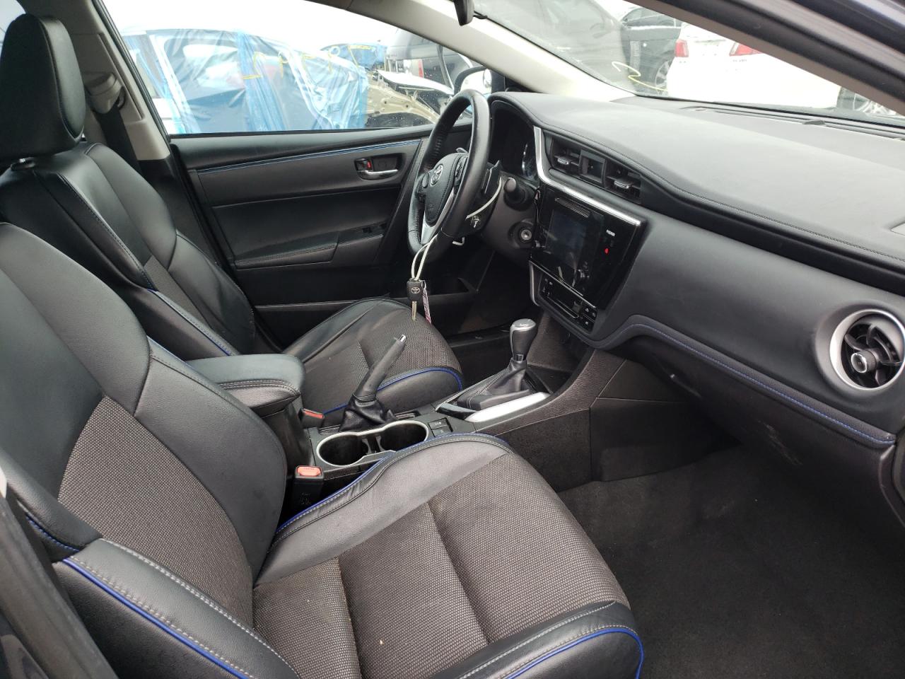 Photo 5 from auction – 2017 TOYOTA COROLLA L with VIN 5YFBURHE1HP672975