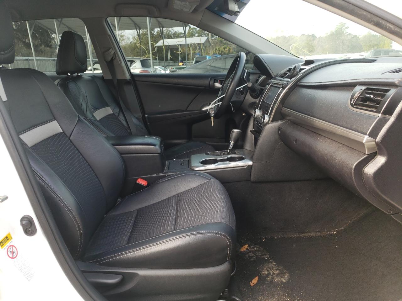 Photo 5 from auction – 2014 TOYOTA CAMRY L with VIN 4T1BF1FK0EU757840