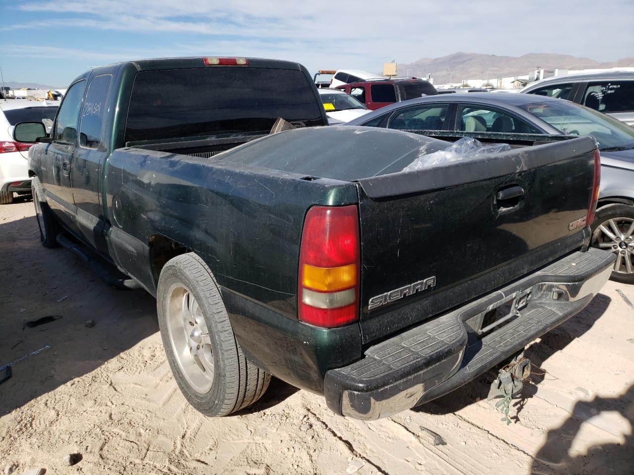 Photo 3 from auction – 2002 GMC NEW SIERRA with VIN 2GTEC19V321417329